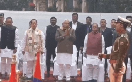 Watch: Nitish Kumar told to stop clapping while paying tribute to Mahatma Gandhi