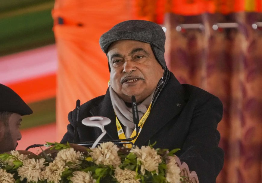 Flagging people using social media to report problems, Gadkari asks officials to address highway quality issues