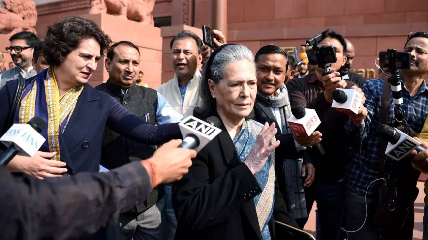 Sonia Gandhi's 'poor thing' remark triggers BJP-Congress slugfest over 'insult to President'
