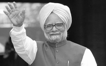 Centre offers plot for Manmohan Singh's memorial next to Pranab Mukherjee's, awaits family's nod