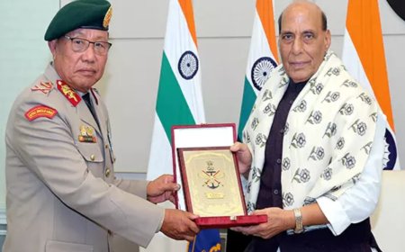 Chief operations officer of Royal Bhutan Army meets defence minister in New Delhi