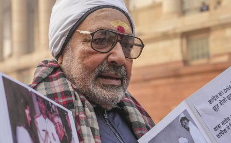 'They will not even get 16 seats': BJP MP Giriraj on Kejriwal's poaching allegations