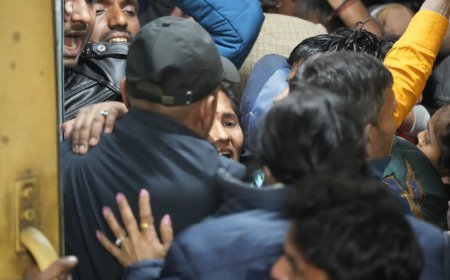 'Failure of railway system': Opposition asks Centre why arrangements were not made to tackle large crowds going to Maha Kumbh