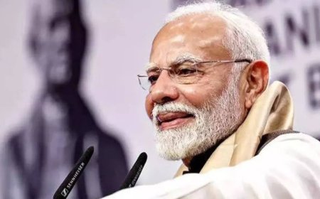 PM sets Rs 9L crore exports target for textile sector before 2030