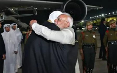 In rare honour, PM Modi receives Amir of Qatar at airport