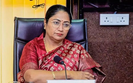 'AAP drained coffers,' alleges Delhi CM Rekha Gupta, assures bringing women aid scheme