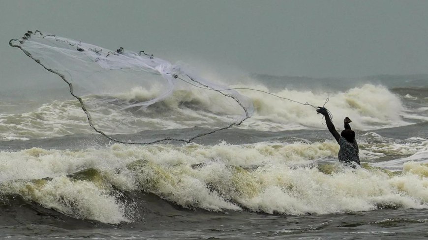 Sri Lanka navy apprehends 14 fishermen from Tamil Nadu, total rises to 88 this year