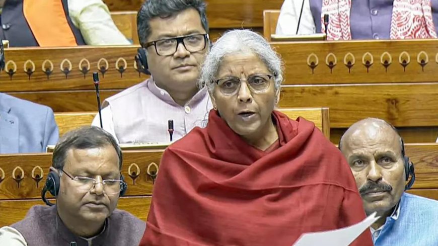 FM Sitharaman quotes Raghuram Rajan to explain Rupee's depreciation against dollar