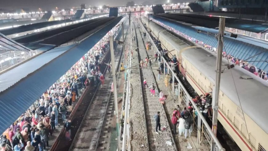 15 dead after Kumbh rush leads to stampede at New Delhi Railway Station