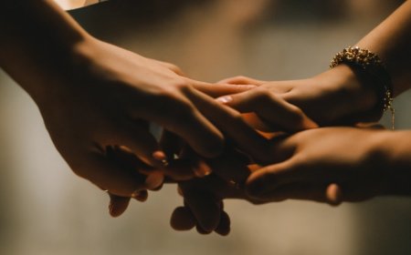 Talk it out: ‘I am torn between my parents and my commitment-phobic partner’