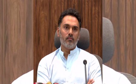 Builders, contractors must give 'no Bangladeshi' undertaking: Maharashtra govt