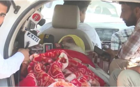 Watch: Farmer leader Jagjit Singh Dallewal arrives in ambulance to meet Union minister