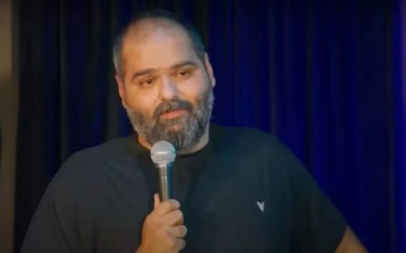 Mainstream media vultures, arm of ruling party: Kunal Kamra