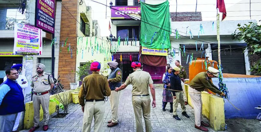 Punjab cops gun down suspect in Amritsar temple grenade attack