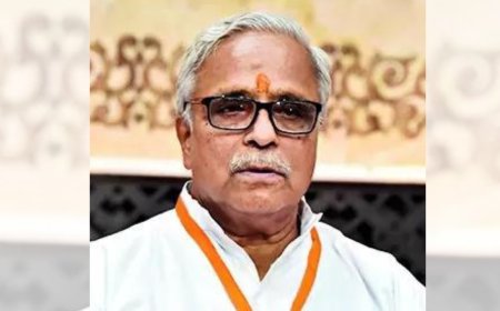 Row over Aurangzeb's tomb unnecessary: RSS