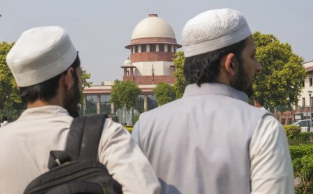 Waqf Act row: Will Muslims be allowed to be part of Hindu trusts? SC questions Centre