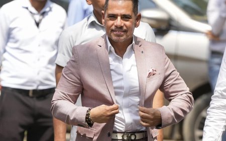 ED set to turn up heat on Vadra, readies chargesheets in 3 cases