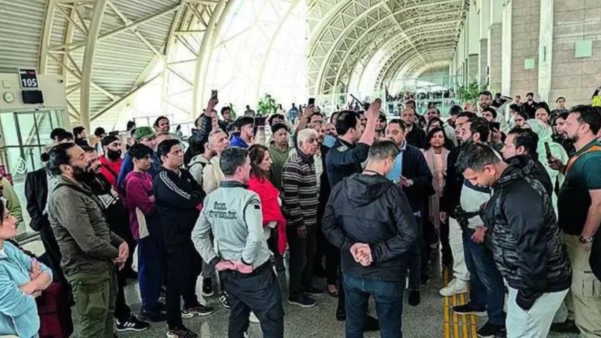 260 on London-Mumbai flight stranded in Turkiye since Wednesday