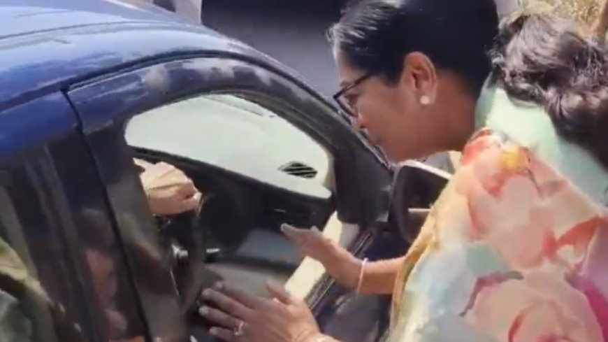 Watch: Delhi CM Rekha Gupta stops car after spotting man tossing roti on street, says 'it’s not just food, it’s culture'