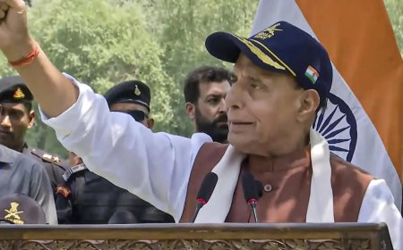 'Pakistan jahan khada hota hai ...': Rajnath Singh tweaks iconic Amitabh Bachchan dialogue to slam Islamabad