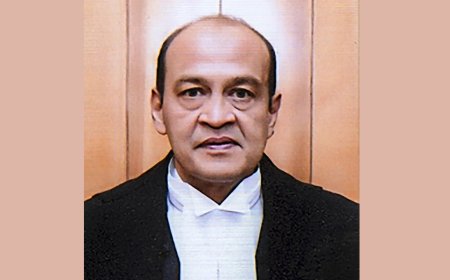 'Before addressing the writ of mandamus ...': Supreme Court declines plea for FIR against Justice Yashwant Varma in cash recovery row