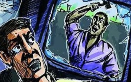 'Not made cricket capt', dy commissioner-rank IRS officer attacks joint commissioner in UP