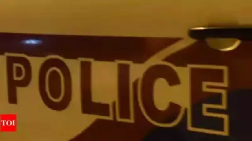 Road rage: E-rickshaw driver slashes cabbie's neck