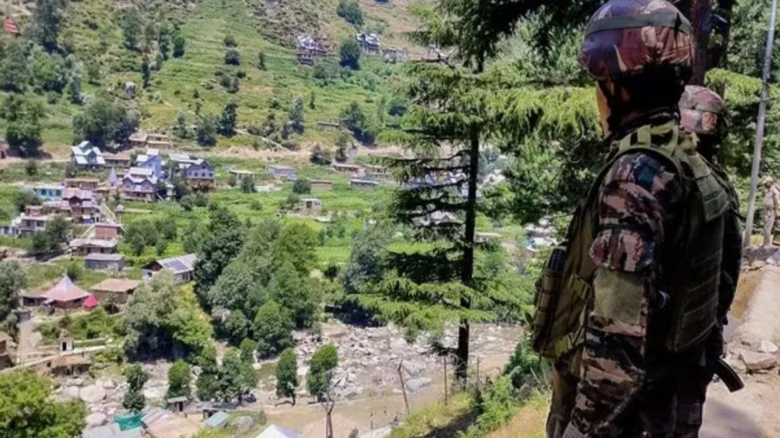 Pakistan shelling kills 12, prompts evacuation in J&K border districts