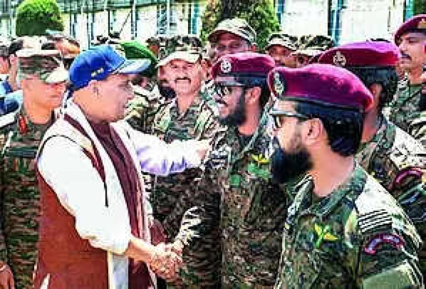 Pak condemns Rajnath’s remarks, signals robust defence posture