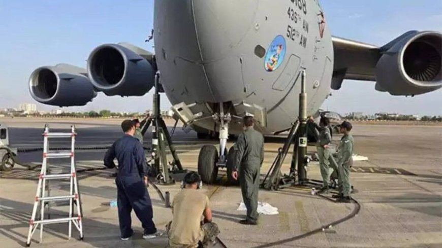 Indian and US Air Forces team up to fix US C-17 aircraft at Jaipur airbase