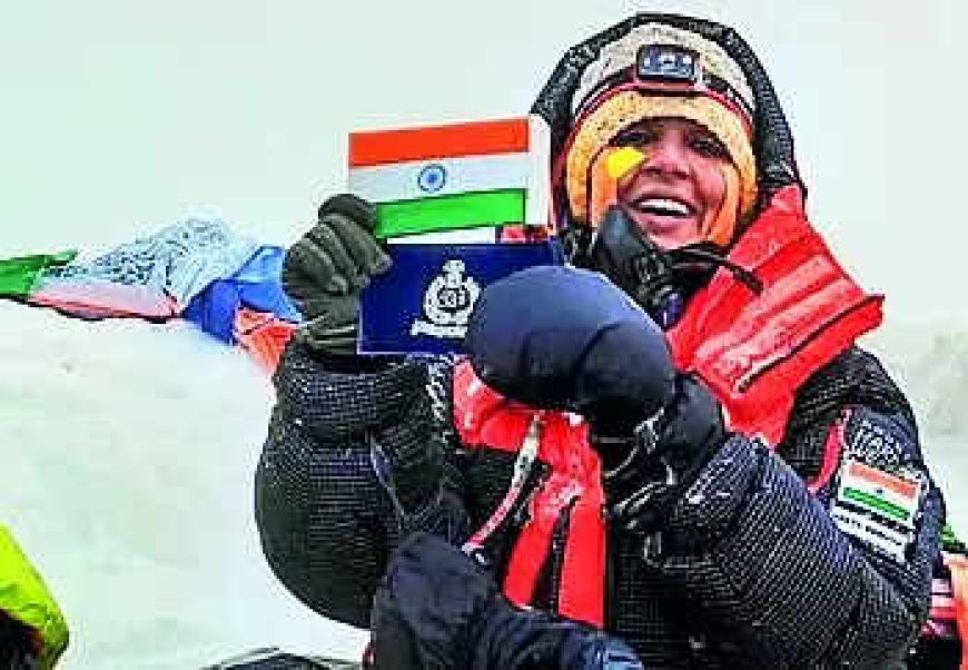 CISF sub-inspector scales Everest, first by an officer of the force