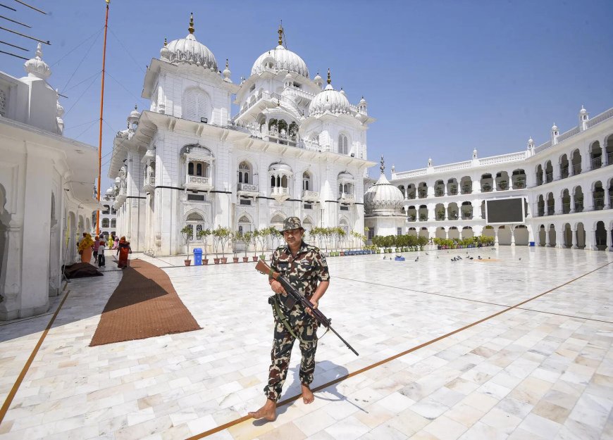 Patna Sahib declares 3 Akal Takht jathedars 'tankhaiya'