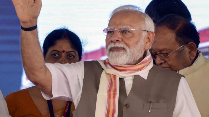 Focus on connection with citizens: PM Modi to babus