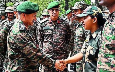 Army chief reviews Akhnoor preps, lauds Op Sindoor fight