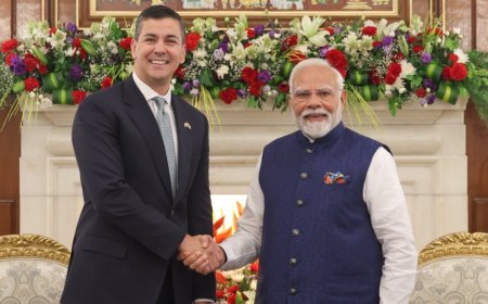 PM Modi meets Paraguay President Santiago Pena Palacios at Hyderabad House