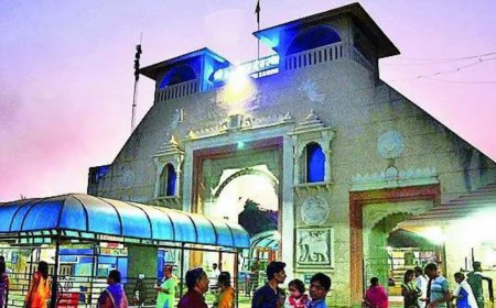 Maharashtra: After 'no non-Hindus' call, Shani temple fires 114 Muslim staff
