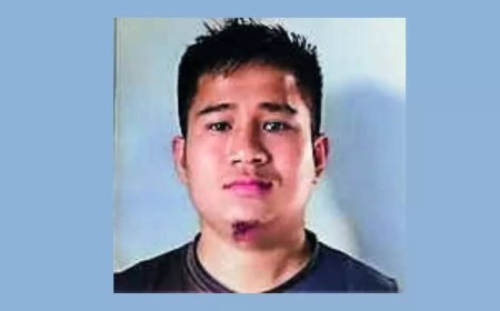 Autowallah returns Rs 17 lakh to man who left it behind in 3-wheeler