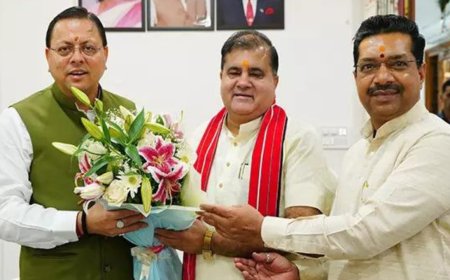 Uttarakhand CM Dhami welcomes newly elected BJP state president Mahendra Bhatt
