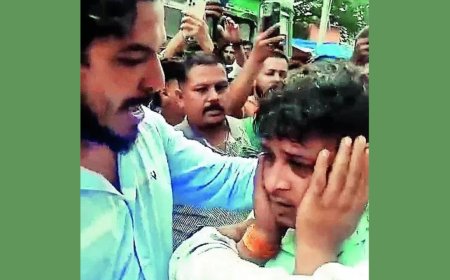 Maharashtra: Uddhav Sena's men trace & assault autowala over Marathi