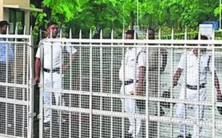 Kolkata B-school rape probe hits wall as 'survivor', her advocate father won't speak