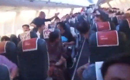 Fight between 2 flyers forces taxiing SpiceJet plane to return to IGIA terminal; both handed over to CISF