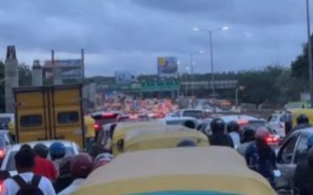 'Friend reached Dubai and am still stuck here': Instagram post on Bengaluru traffic goes viral; netizens react