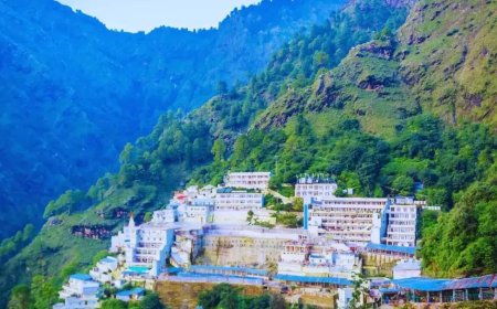 Jammu and Kashmir: Landslide hits Mata Vaishno Devi Yatra route in Katra; 10 injured