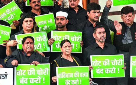 Tejashwi slams rolls revision, says poll boycott an option