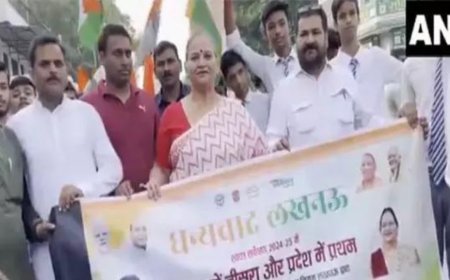UP: Lucknow celebrates 3rd place in Swachh Survekshan 2024-25 with Tiranga yatra