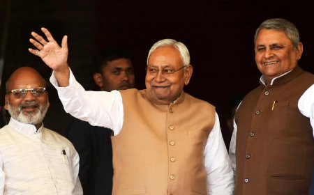 Bihar: Nitish Kumar announces 3x pay hike for Asha workers; Mamta incentives doubled