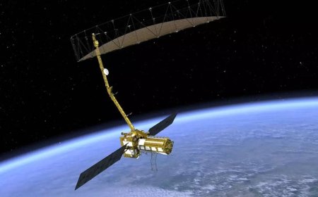 Takes Off: NASA-ISRO's Earth-Watching Giant in Orbit