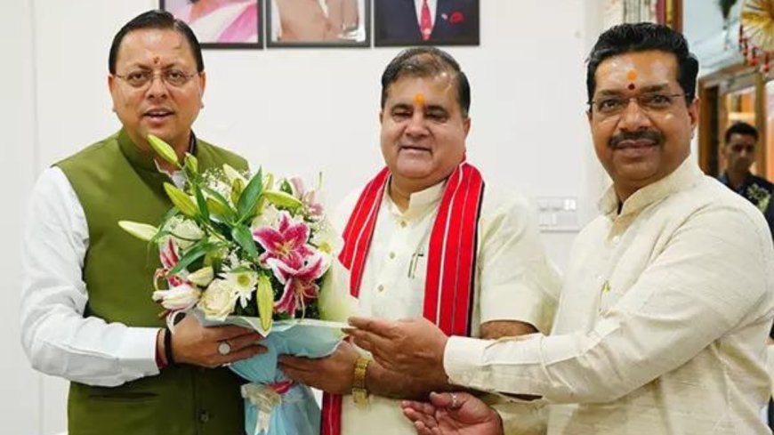 Uttarakhand CM Dhami welcomes newly elected BJP state president Mahendra Bhatt