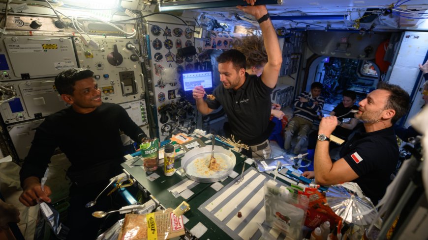 Shrimp cocktails, crackers & more: Astronaut Shubhanshu Shukla's joyful dinner on space station; see pics