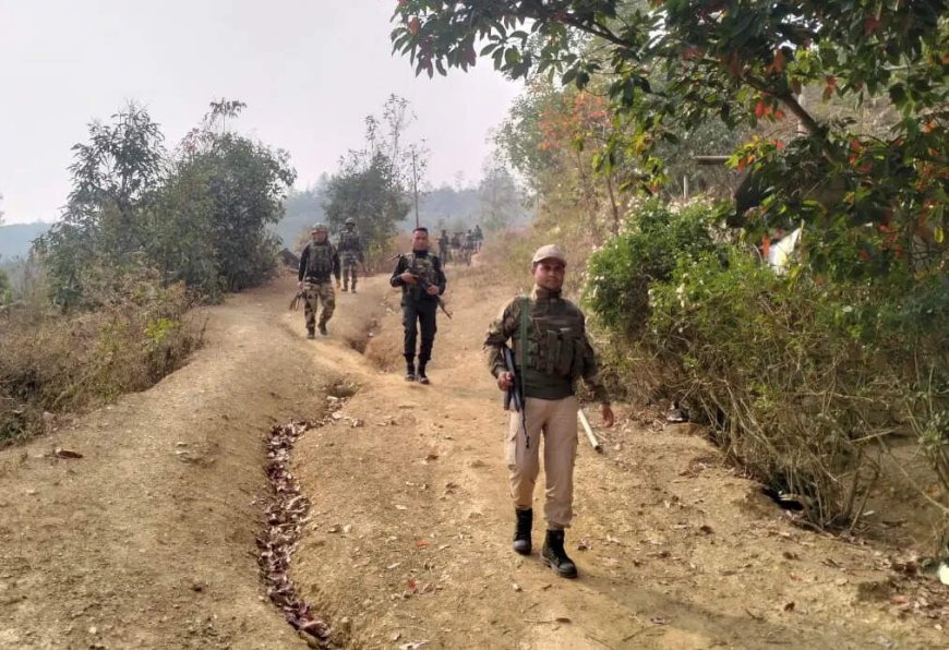 Manipur: Displaced people returning to their villages stopped; police calls it 'precautionary measure'
